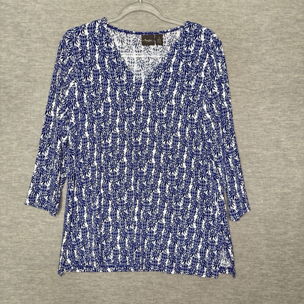 Chico's Travelers Tunic Top Size 1 M(8) Shirt Blue White Pineapple Printed Beach
